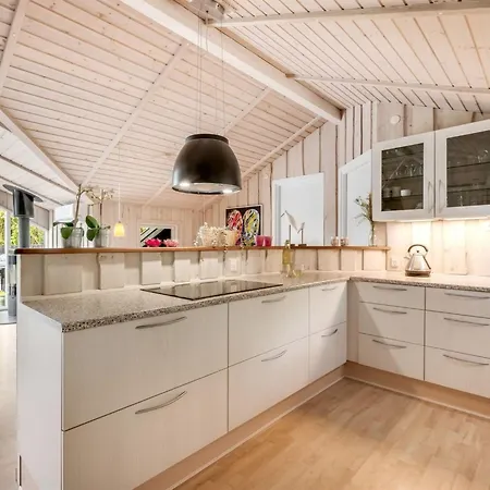 別荘 Impi - 1-5km From The Sea By Interhome