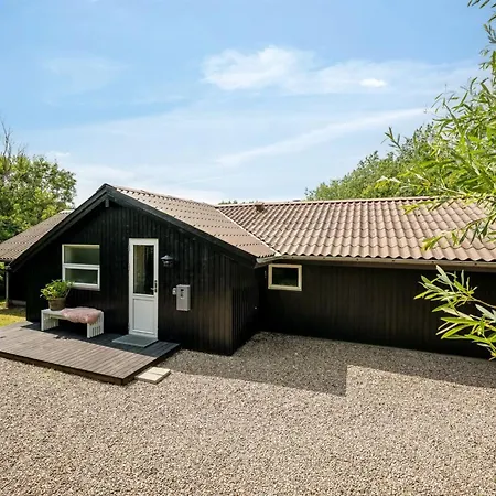 別荘 Impi - 1-5km From The Sea By Interhome